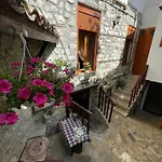 Restaurant & Semani 培拉特