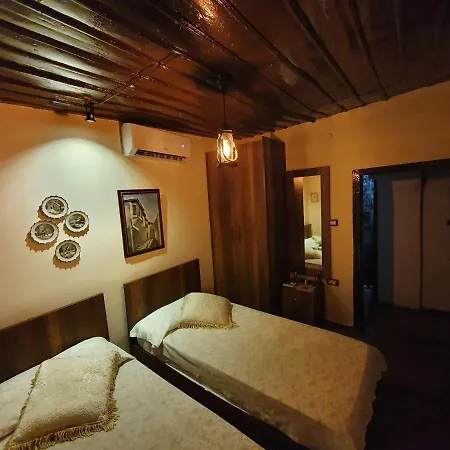 Restaurant & Semani Bed & Breakfast