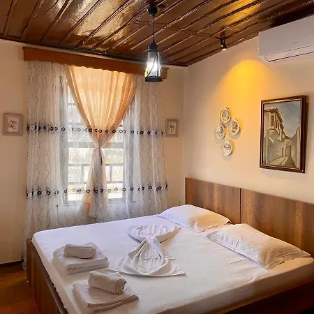 Bed & Breakfast Restaurant & Semani Berat