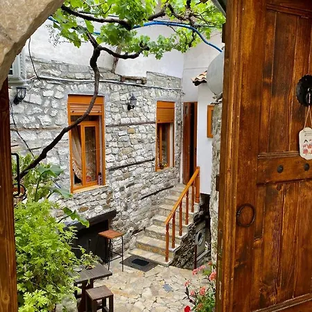 Restaurant & Semani Berat