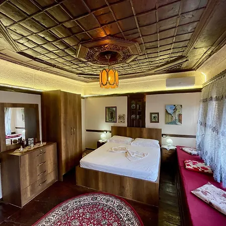 Restaurant & Semani Berat