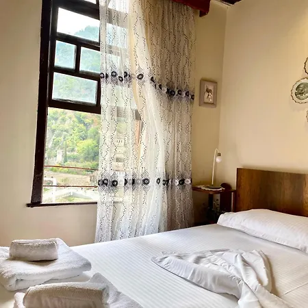 Restaurant & Semani 3*