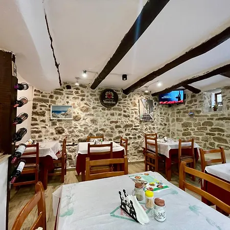 Bed & Breakfast Restaurant & Semani Berat