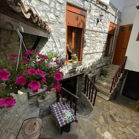 Restaurant & Semani Берат