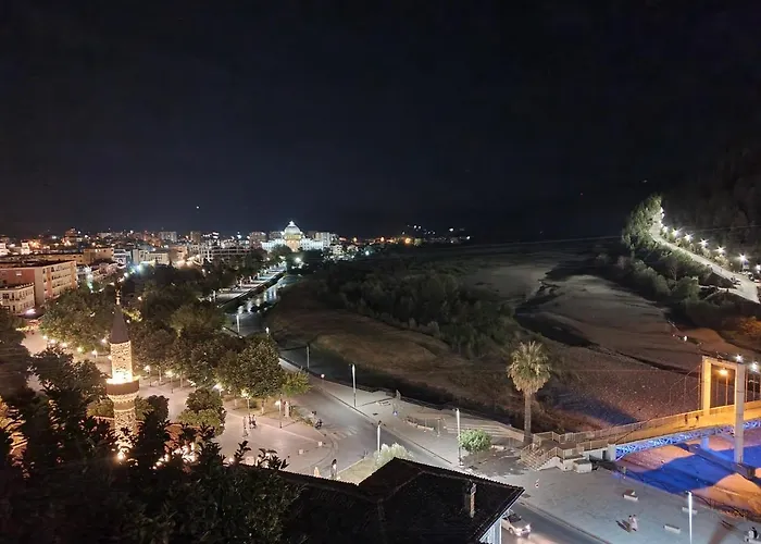 住宿加早餐酒店 Restaurant & Semani 3*