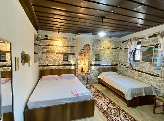 住宿加早餐酒店 Restaurant & Semani 3*