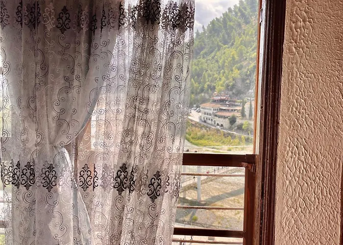 住宿加早餐酒店 Restaurant & Semani