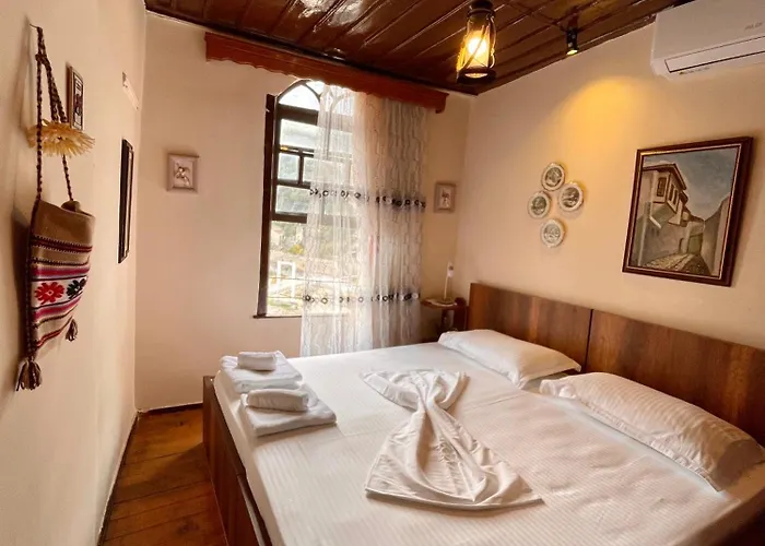 住宿加早餐酒店 Restaurant & Semani 3*