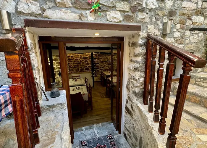 Restaurant & Semani Berat