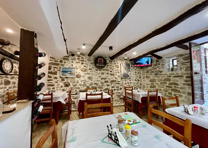 Frühstückspension Restaurant & Semani Berat