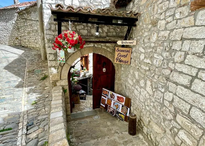 Restaurant & Semani