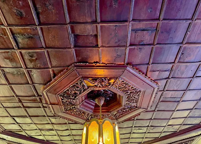 Frühstückspension Restaurant & Semani