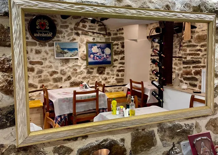 住宿加早餐酒店 Restaurant & Semani