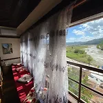 Restaurant & Semani