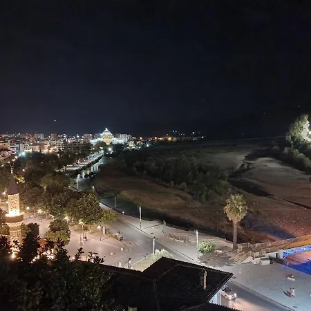 Nocleg ze śniadaniem Restaurant & Semani 3*