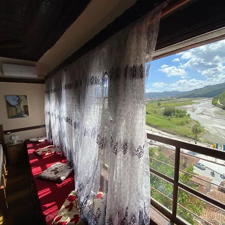 Restaurant & Semani