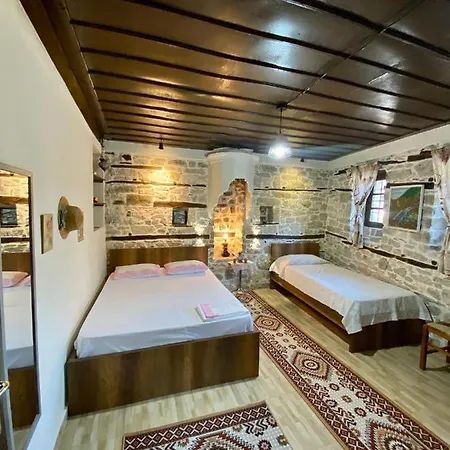 Bed & Breakfast Restaurant & Semani *