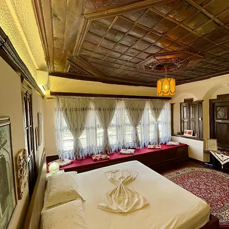 Restaurant & Semani 3*