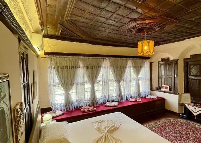 Restaurant & Semani 3*