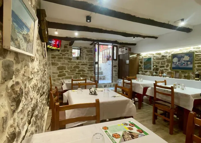 Restaurant & Semani ベッド・アンド・ブレックファスト ベラト