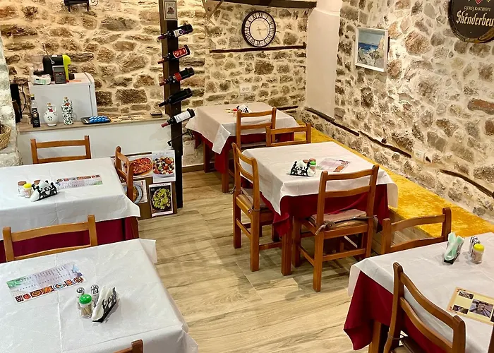 Restaurant & Semani ベラト
